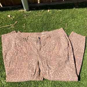 Style&CoWomen’s+ Cheetah Print Plus Size Jeans